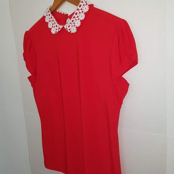 SAVIOA Gorgeous RED Capped Sleeve Blouse with White Lace Collar SIZE Med… - Picture 3 of 10